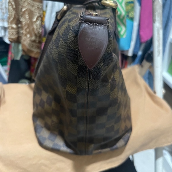 Louis Vuitton Vintage Handbag - Picture 9 of 16